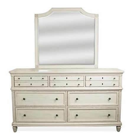 Riverside Furniture Huntleigh 7-Drawer Dresser 10260 IMAGE 3