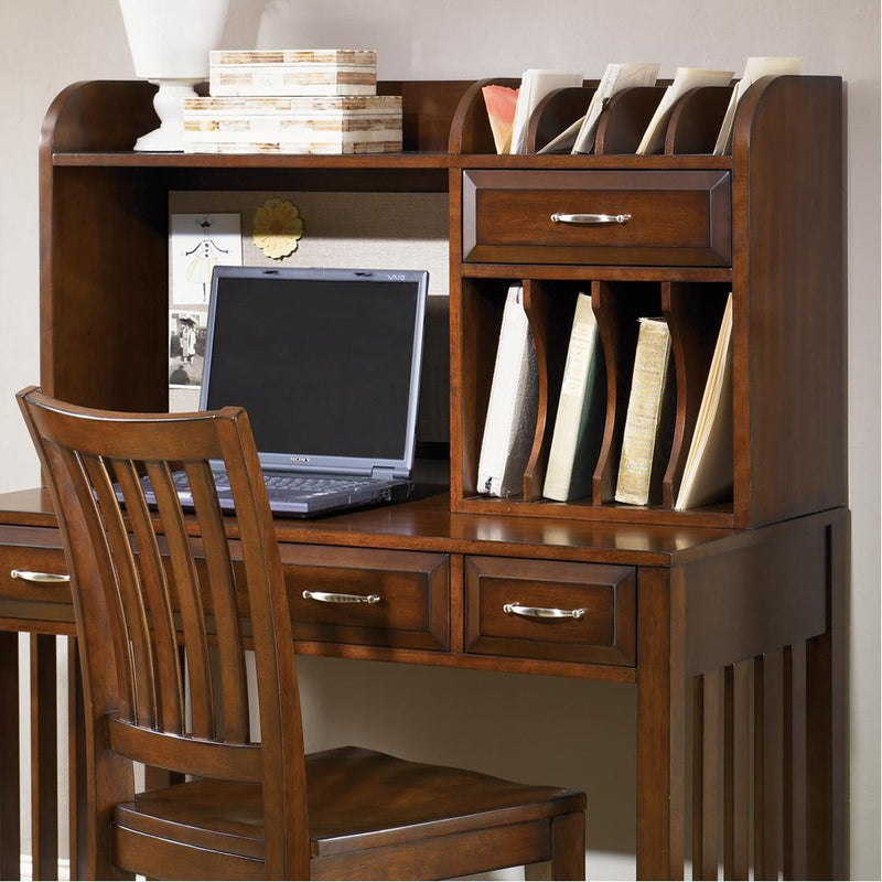 Liberty Furniture Industries Inc. Office Desks Desks With Hutch 718-HO-DSK IMAGE 2