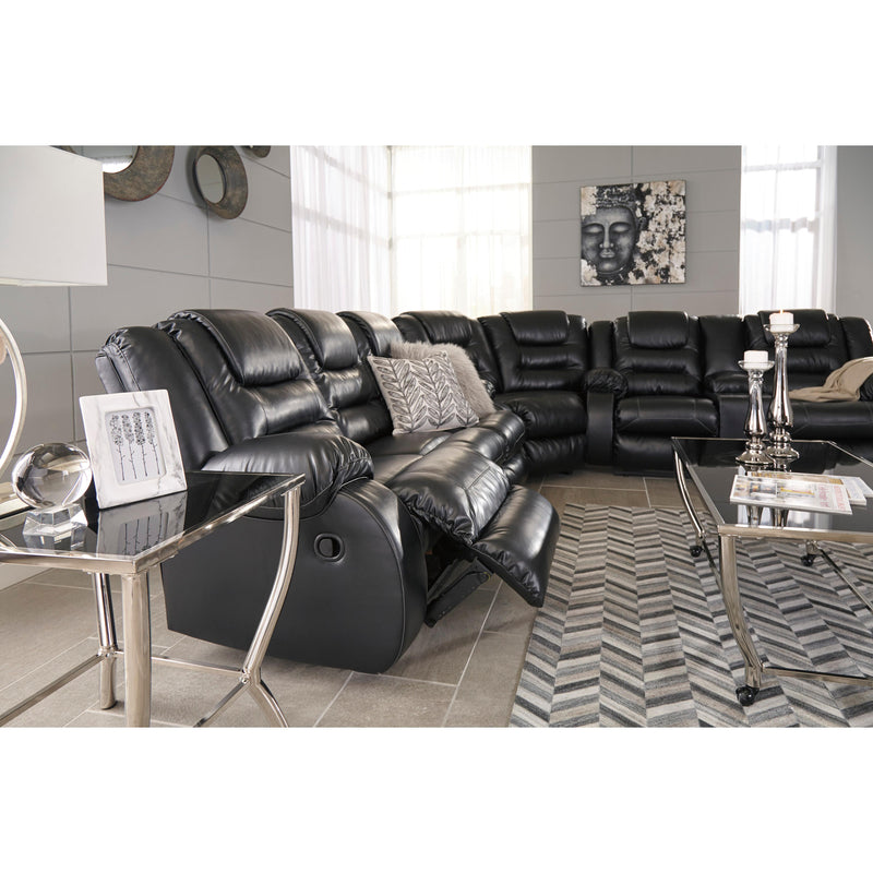 Signature Design by Ashley Vacherie Reclining Leather Look 3 pc Sectional 7930888/7930877/7930894 IMAGE 4