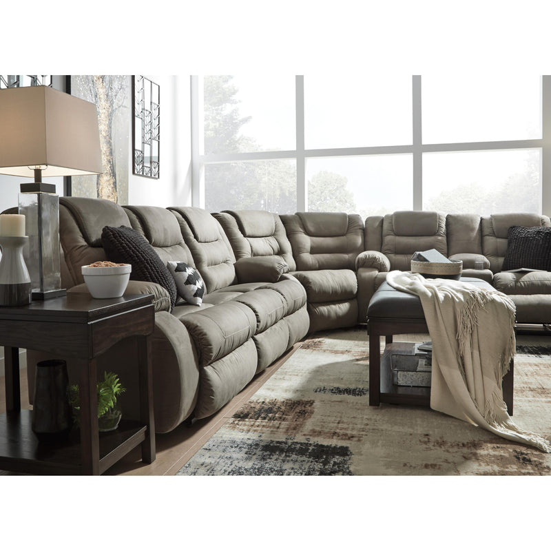 Signature Design by Ashley McCade Reclining Fabric 3 pc Sectional 1010488/1010477/1010494 IMAGE 5