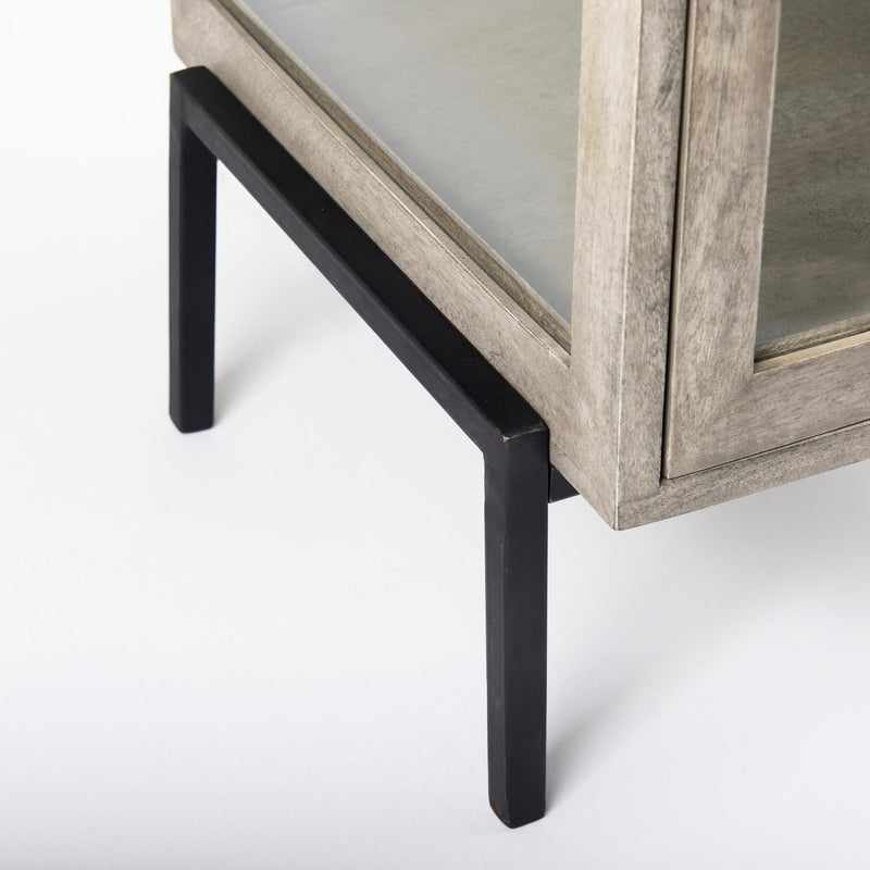 Mercana Arelius End Table 69303 IMAGE 10
