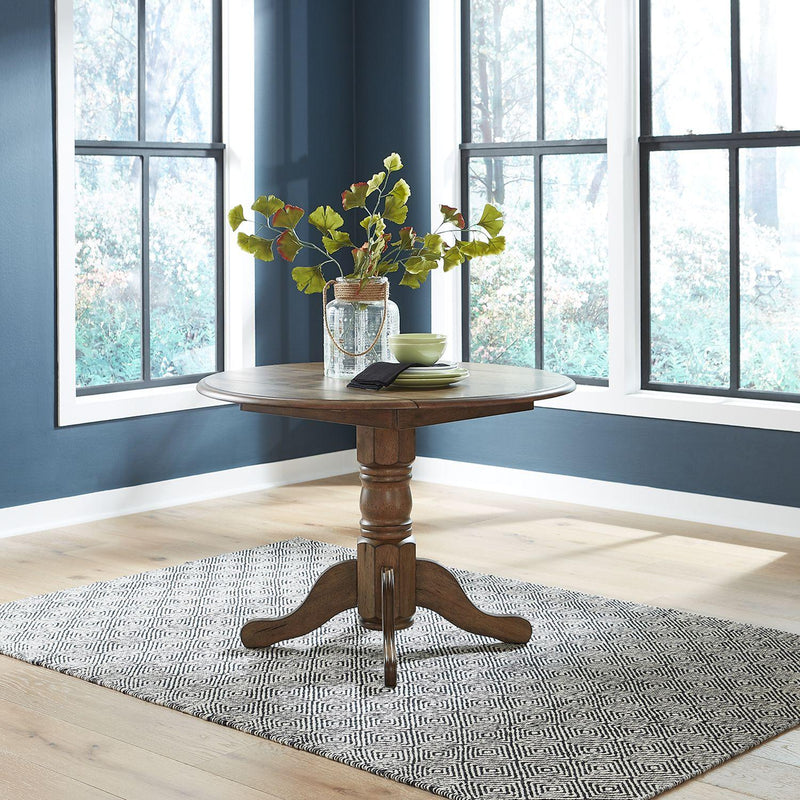 Liberty Furniture Industries Inc. Round Carolina Crossing Dining Table with Pedestal Base 186-T4242/186-P4242 IMAGE 2