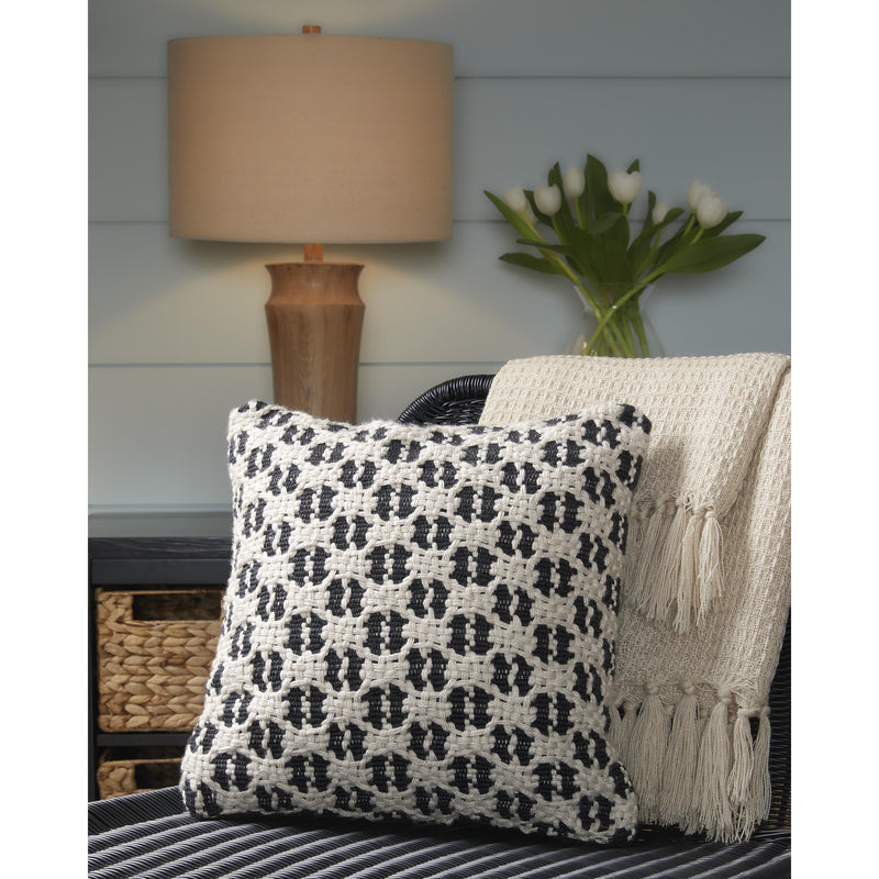 Signature Design by Ashley Decorative Pillows Decorative Pillows A1001019 IMAGE 4